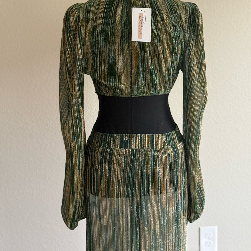 Baesically Curve Emerald Gold Metallic Cutout Maxi Dress NWT Size S - Picture 4 of 11